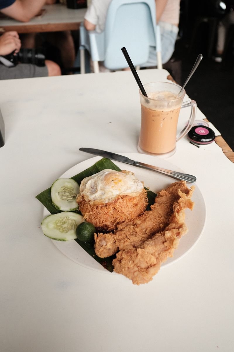 Set sarapan & teh tarik